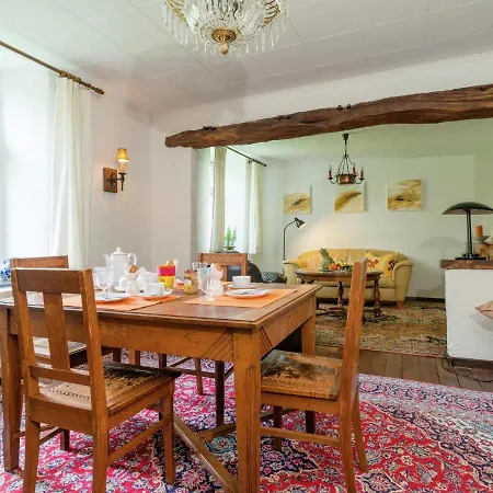 Сasa de vacaciones Farm With Lovely Panoramic Views *