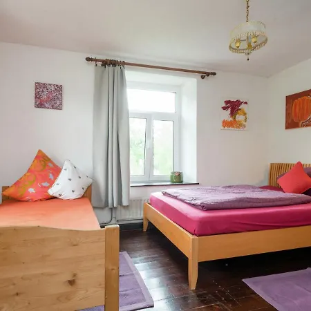 Сasa de vacaciones Farm With Lovely Panoramic Views *